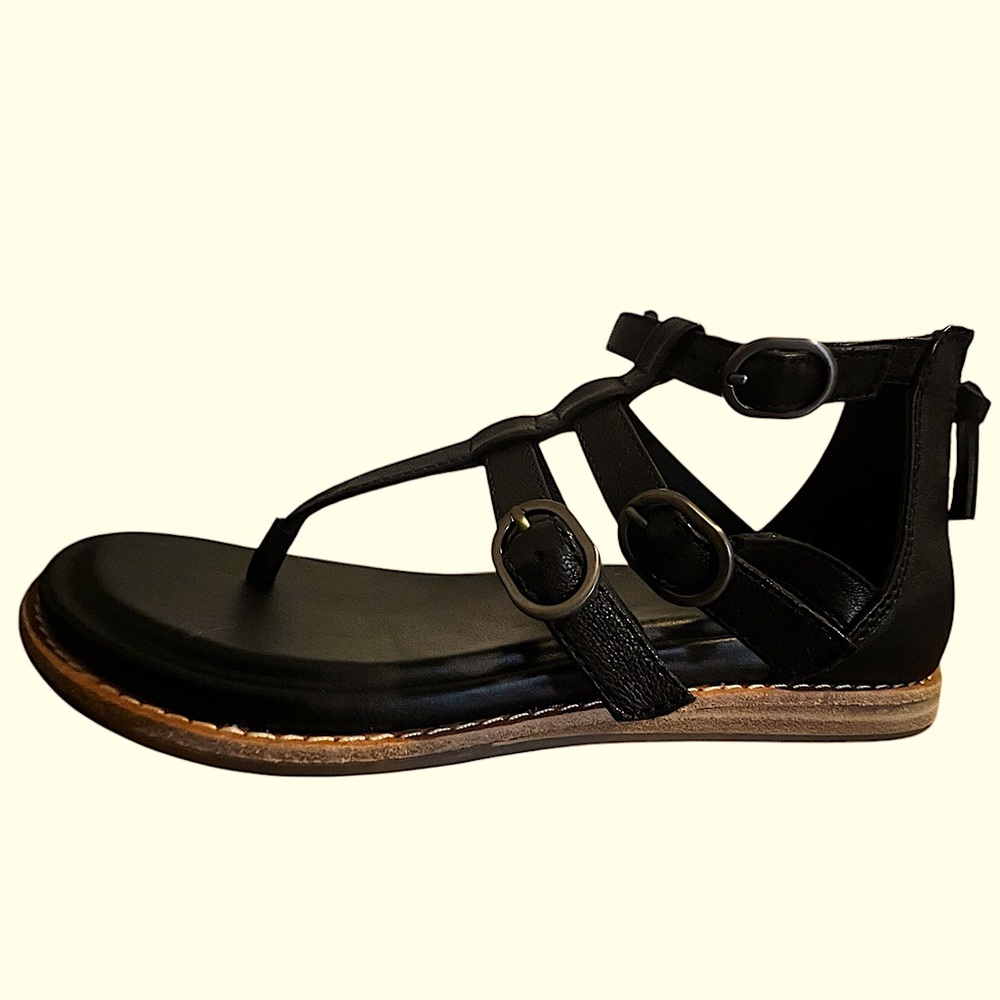 Brand New Sofft Sandal Women's 7.5 Gladiator Black Leather Buckle Zip Comfort